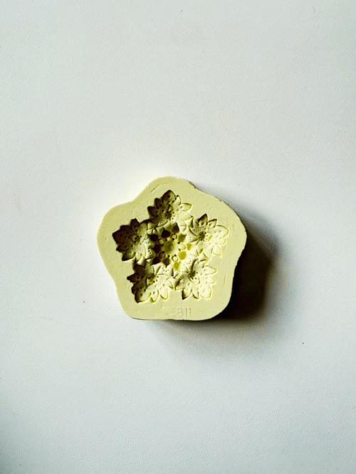 Snowflake mould